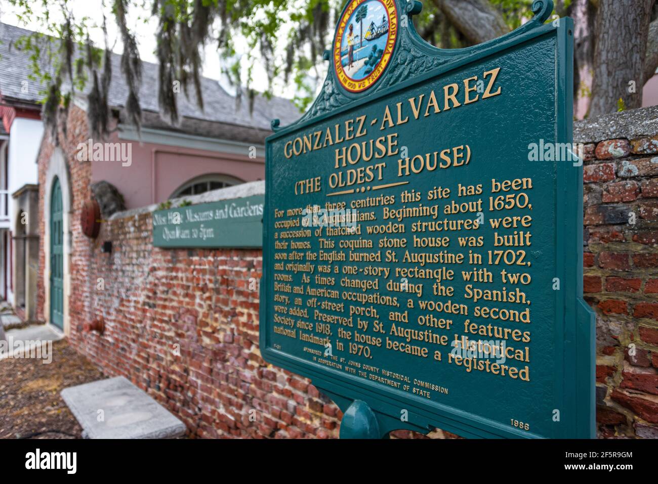 Das Gonzalez-Alverez-Haus (das älteste Haus) ist ein historisches Wahrzeichen in St. Augustine, FL, mit Originalkonstruktion aus dem Jahr 1723. (USA) Stockfoto