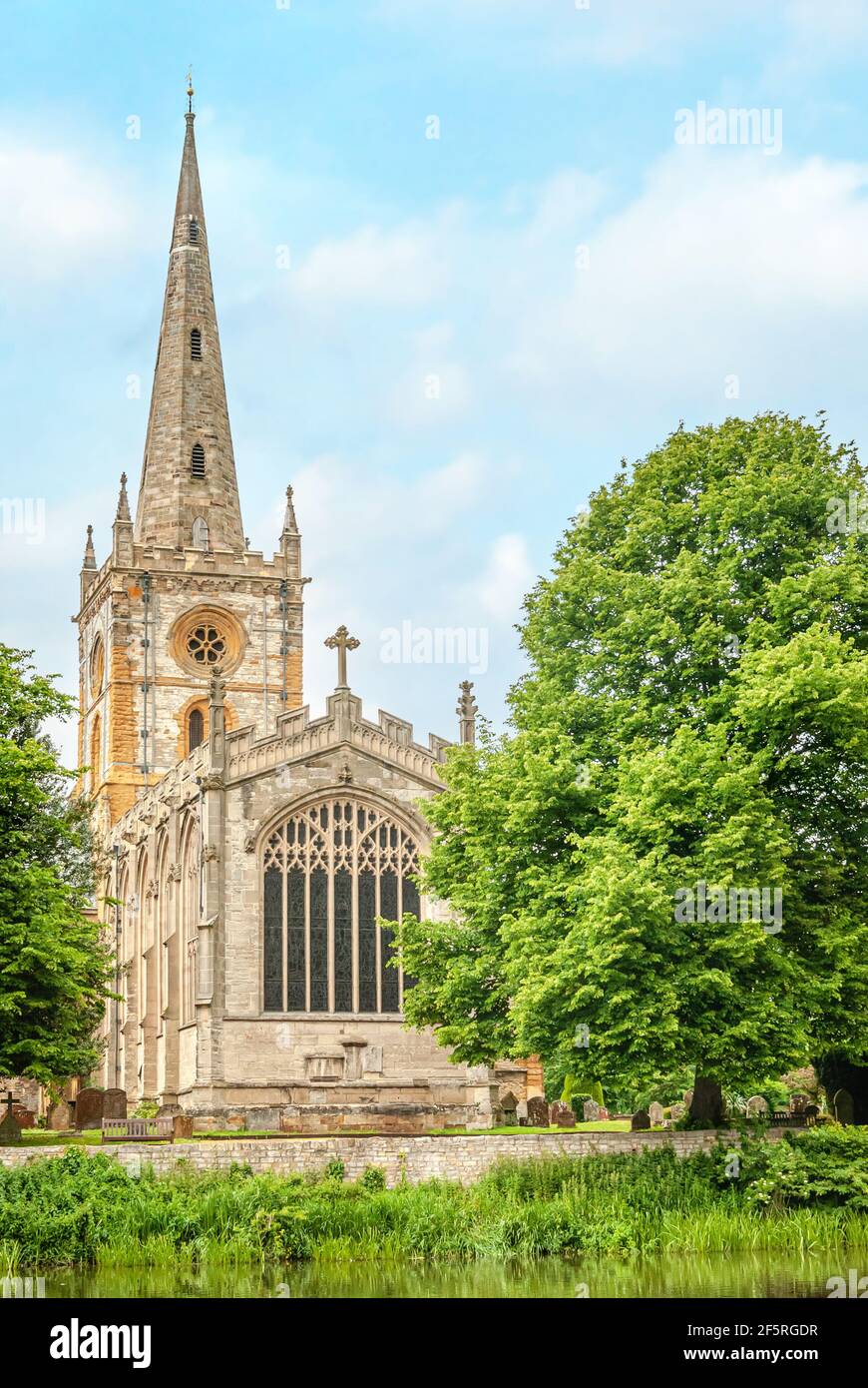 Die Kirche der Heiligen und ungeteilten Dreifaltigkeit, Stratford-upon-Avon, England, Großbritannien Stockfoto