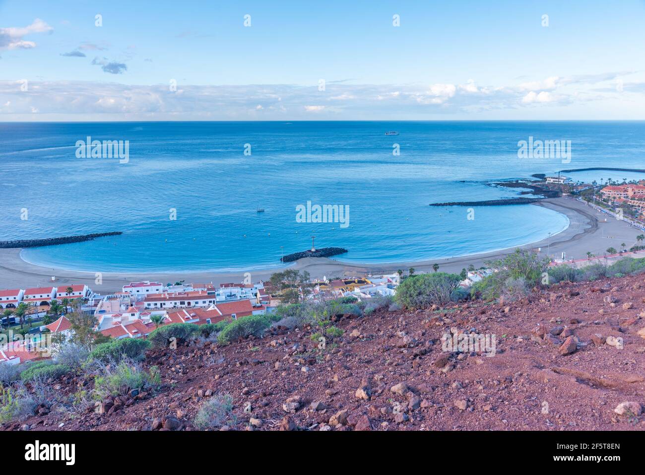 Playa de las Vistas auf Teneriffa, Kanarische Inseln, Spanien. Stockfoto