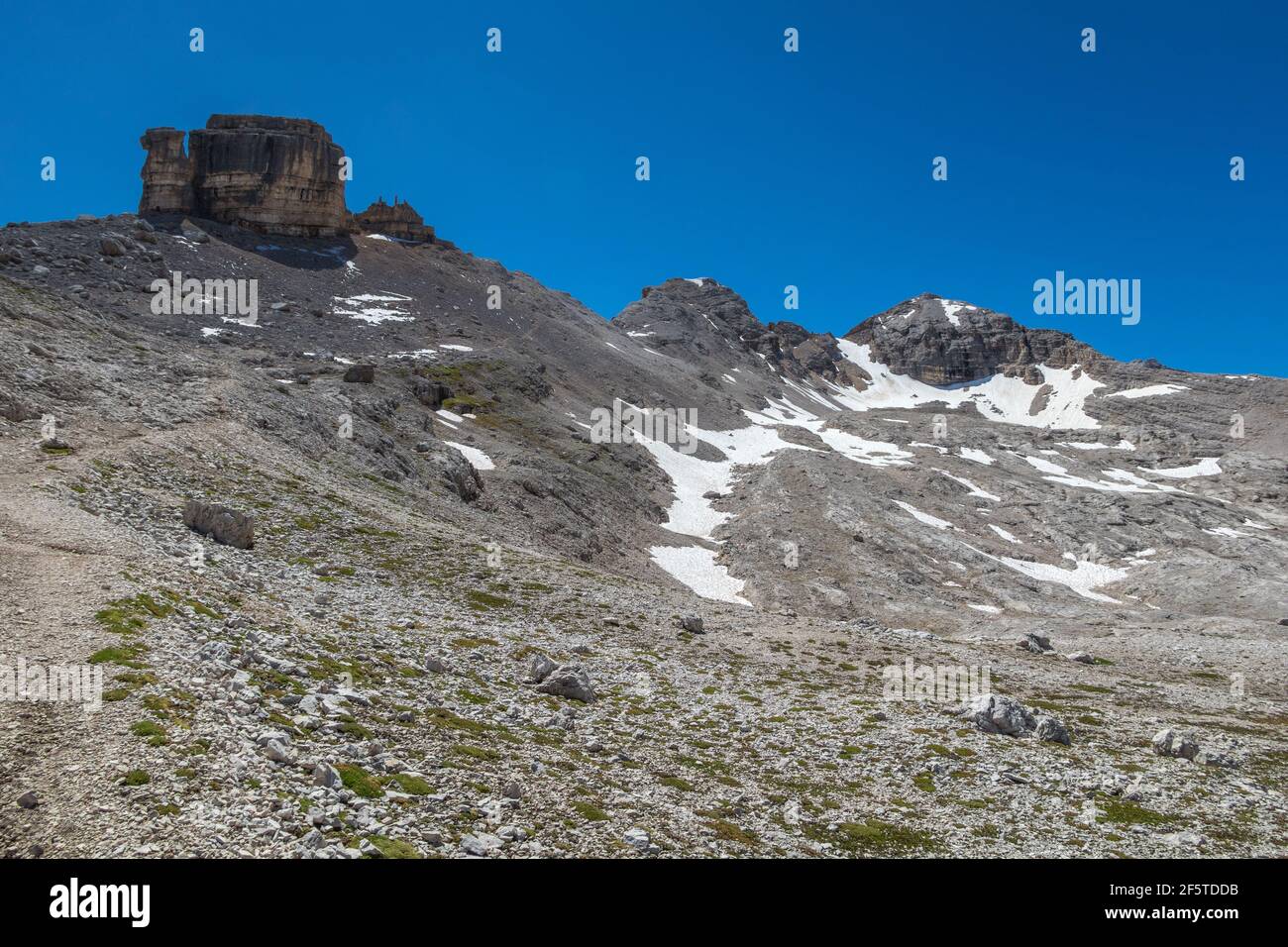 Blick auf Castello, Casale, Cavallo Berggipfel. Vallon Bianco Tal. Die Dolomiten. Italienische Alpen. Europa. Stockfoto