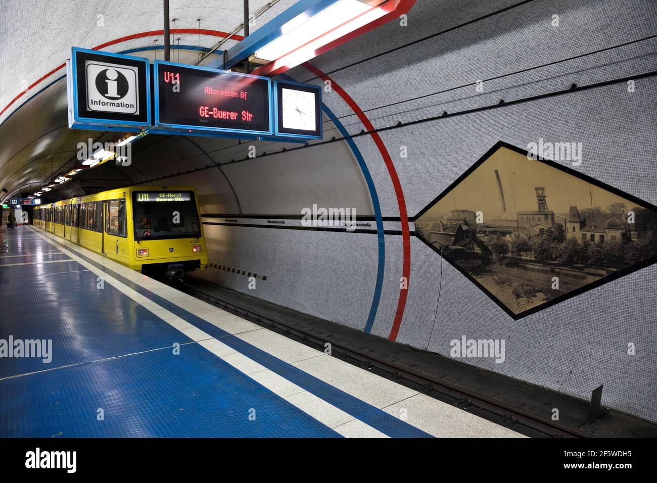 U-Bahn-Station Bäuminghausstrasse, Essen, Ruhrgebiet, Nordrhein-Westfalen, Deutschland Stockfoto