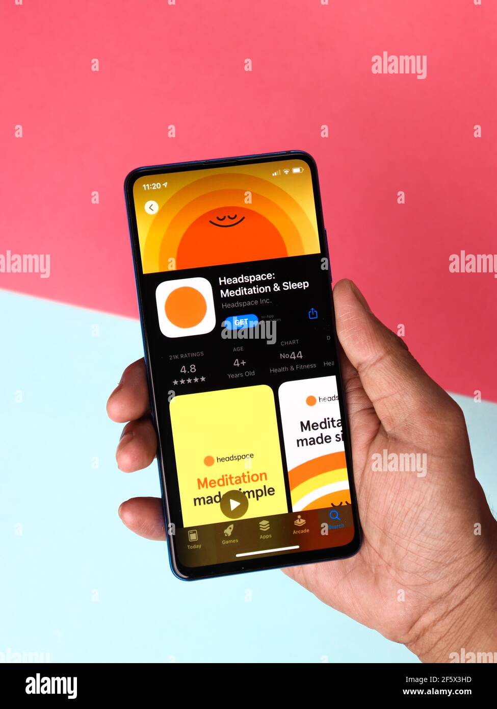 Assam, indien - 30. März 2021 : Headspace Logo auf Handy-Bildschirm Stock Bild. Stockfoto