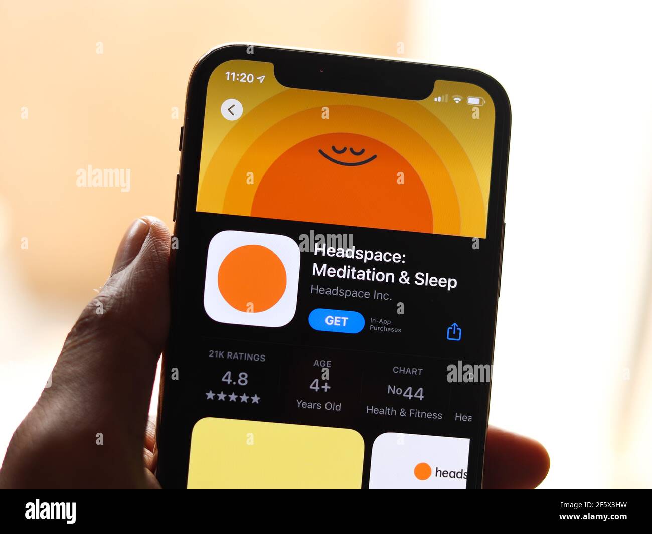 Assam, indien - 30. März 2021 : Headspace Logo auf Handy-Bildschirm Stock Bild. Stockfoto
