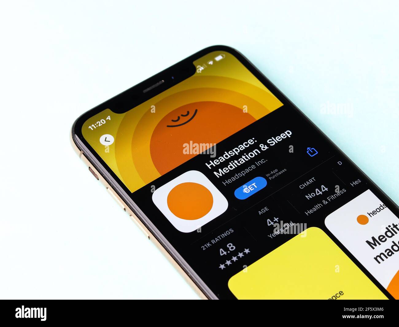 Assam, indien - 30. März 2021 : Headspace Logo auf Handy-Bildschirm Stock Bild. Stockfoto