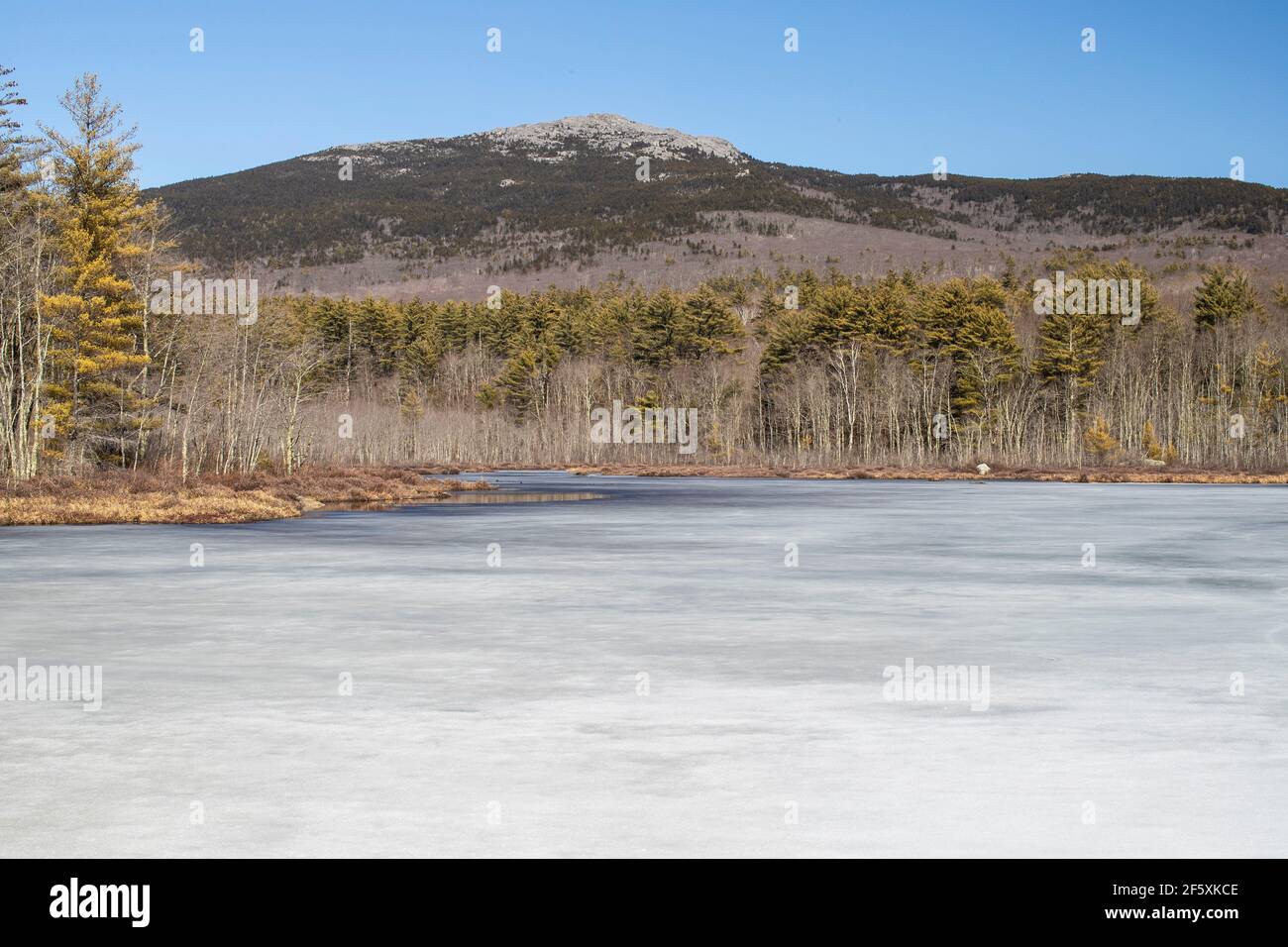 MT Monadnock liegt im Südwesten von New Hampshire. Er behauptet, der 2nd meistbesuchte Berg in den USA zu sein. Die Höhe beträgt 3.165 Meter. Stockfoto