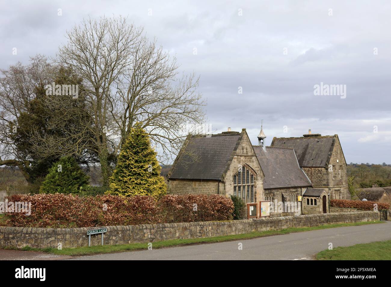 Church Lane in Brackenfield im Nordosten von Derbyshire Stockfoto