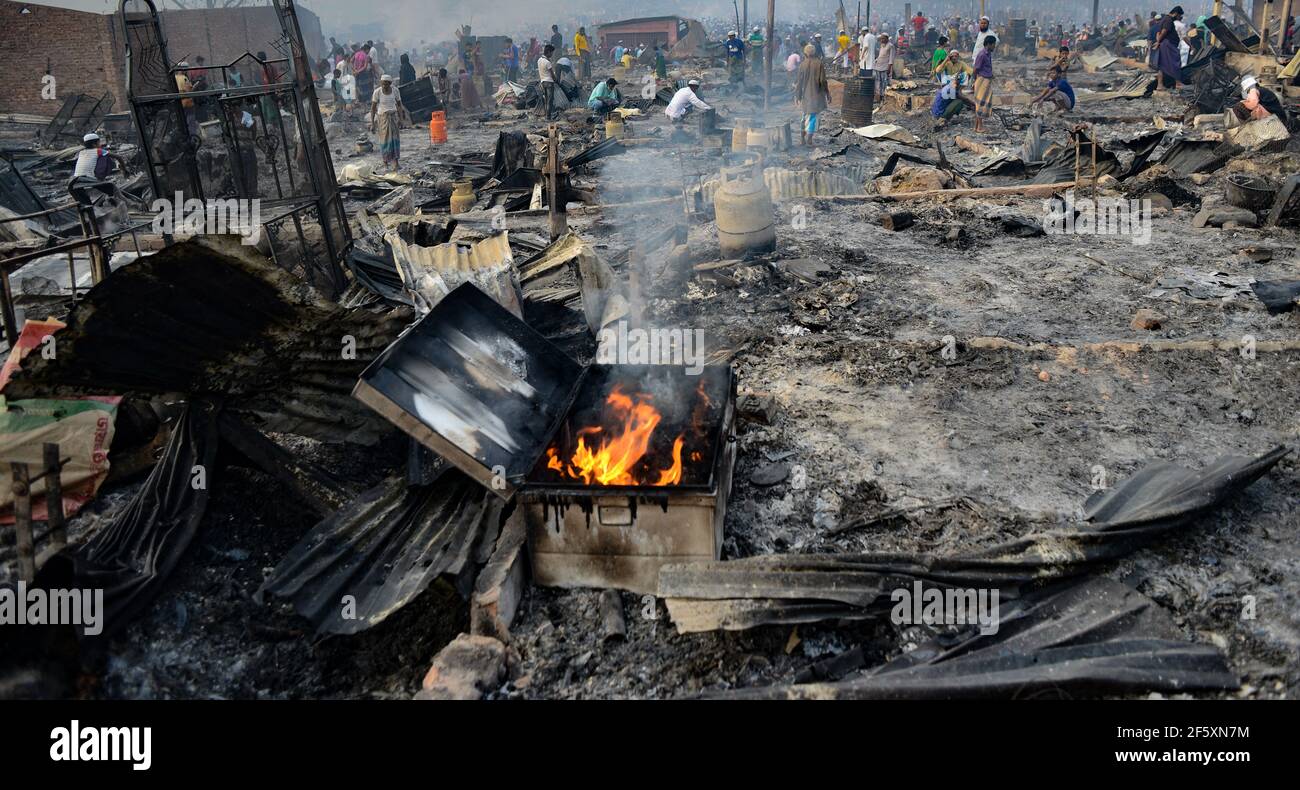 Feuer Im Lager Rohingya Stockfoto