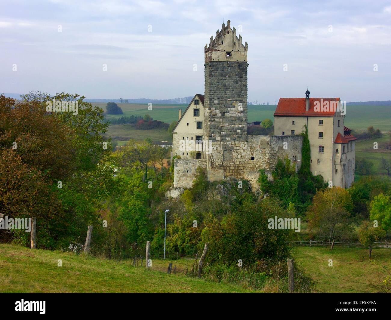 Schloss Katzenstein bei Dischingen im Härtsfeld, östlicher Rand der Schwäbischen alpen, Kreis Heidenheim, Baden-Württemberg, Deutschland Stockfoto