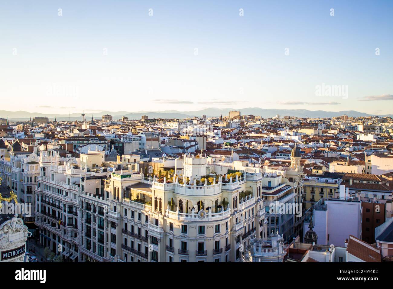 Spanien, Madrid, Stadtbild mit Alcala Straße. Horizontal Stockfoto