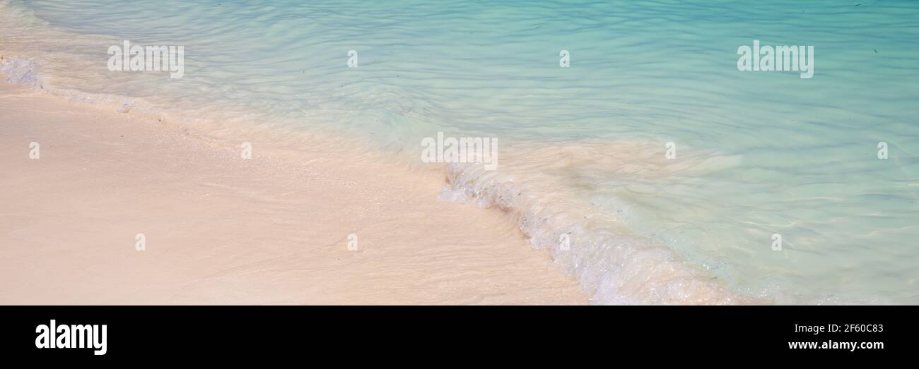 Sand und karibik tropischen Strand, Panorama Sommer Hintergrund Stockfoto