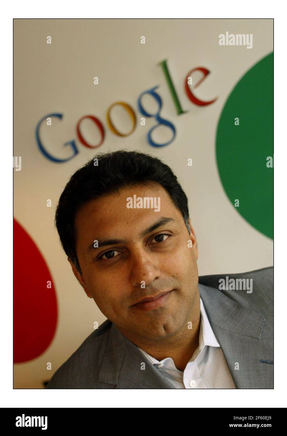 Nikesh Arora..... Googles Top-Mann in Europa, in ihren Büros im Zentrum von London.pic David Sandison 31/5/2005 Stockfoto