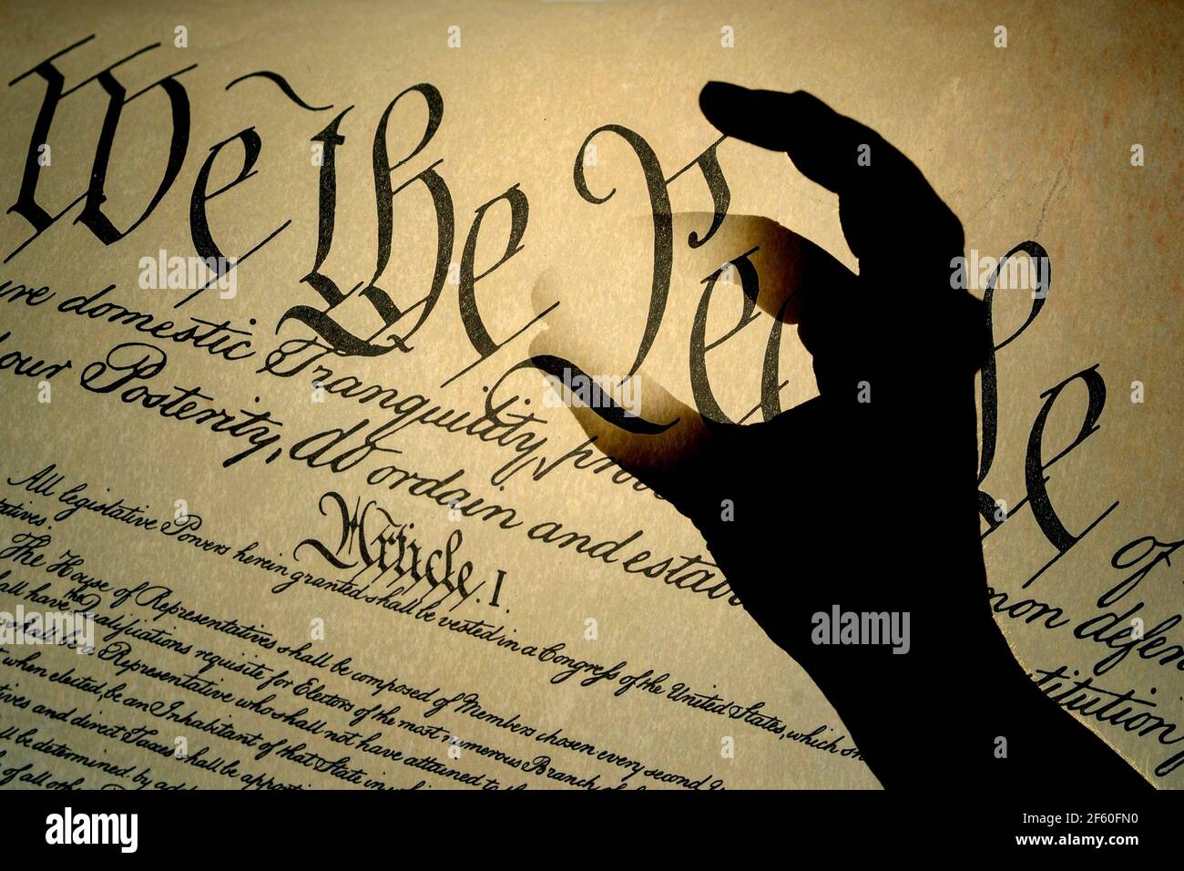 Handfinger fangen amerikanische Verfassung wir das Volk Stockfoto