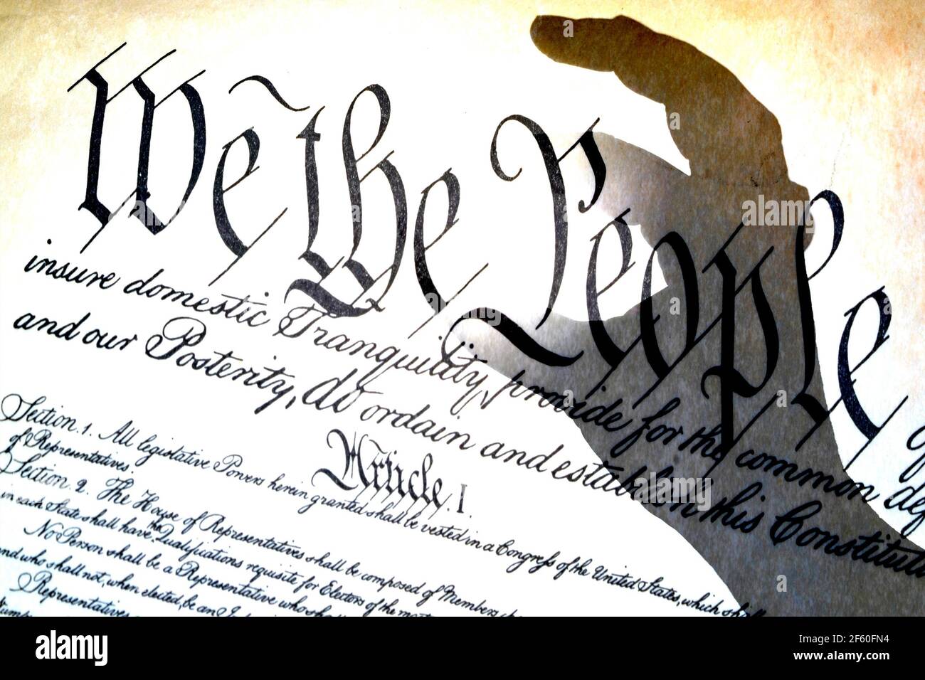 Handfinger fangen amerikanische Verfassung wir das Volk Stockfoto