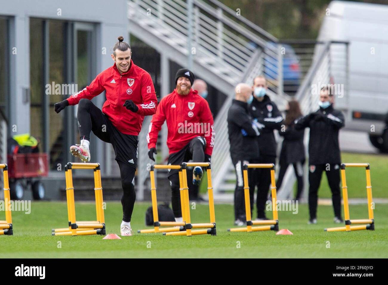 Hensol, Wales, Großbritannien. März 2021, 29th. Gareth Bale beim Training der walisischen Fußballnationalmannschaft im Vale Resort vor dem WM-Qualifikationsspiel gegen Tschechien. Kredit: Mark Hawkins/Alamy Live Nachrichten Stockfoto