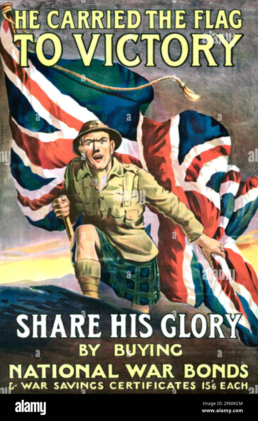 ER TRUG DIE FLAGGE ZUM SIEG 1918 Scottish war Savings Ausschussplakat Stockfoto