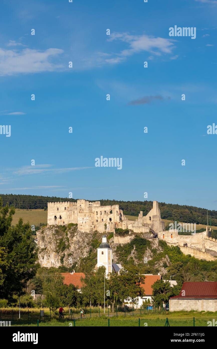 Ruinen von Beckov Schloss, Slowakei Stockfoto