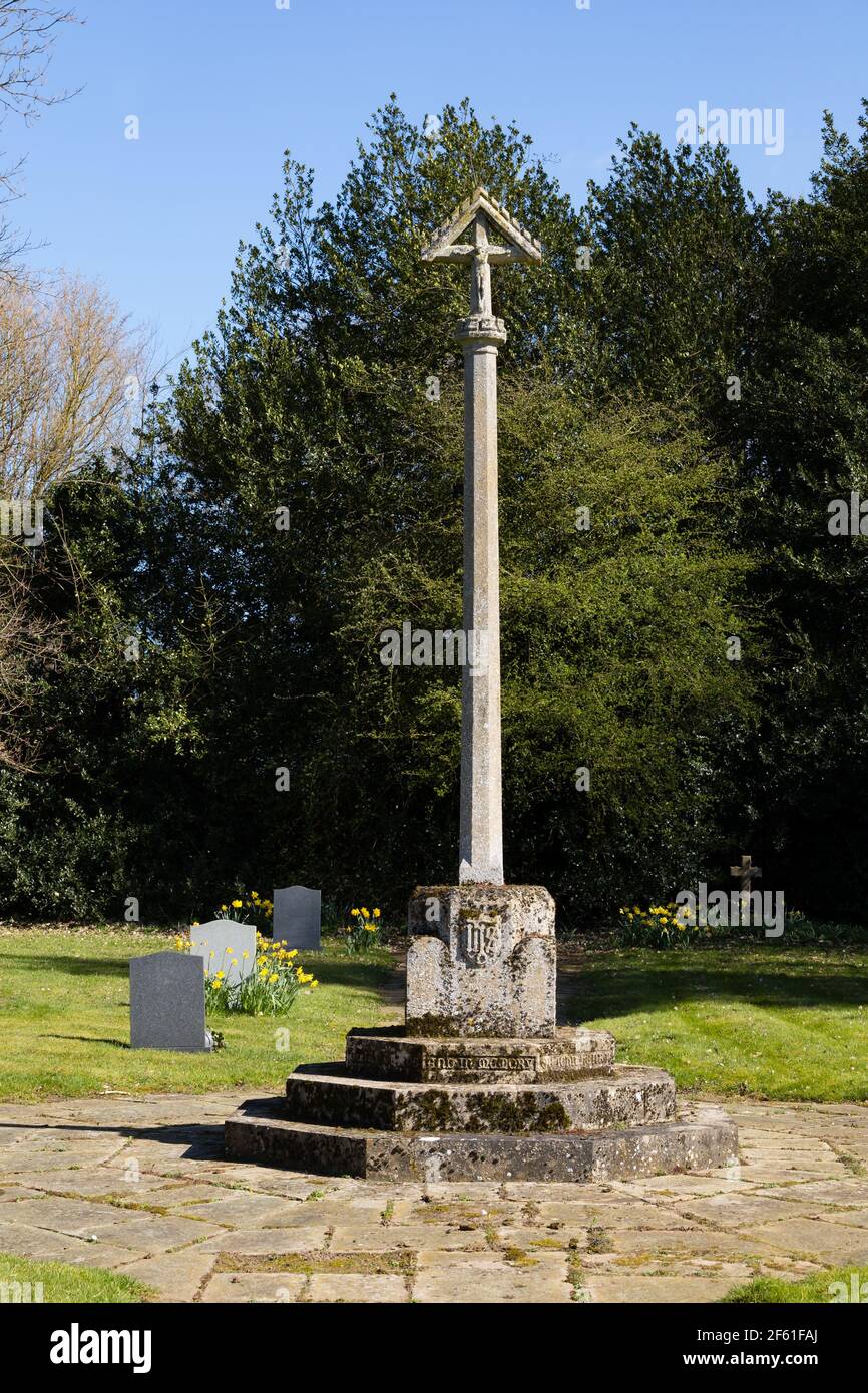 War Memorial, St. Mary's Pfarrkirche, Syston Dorf, Grantham, Lincolnshire, England. Stockfoto