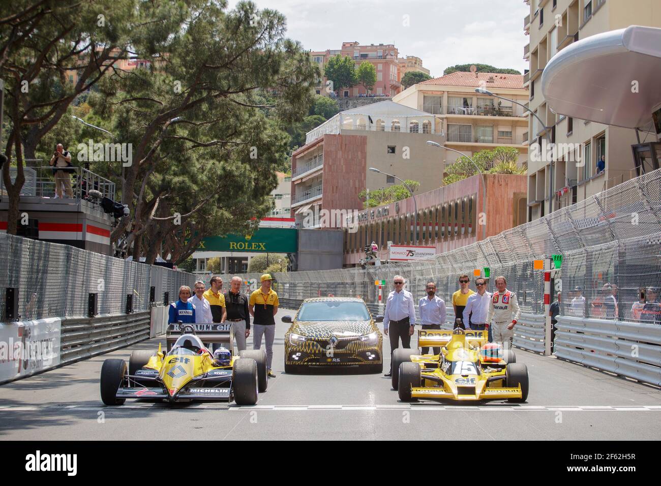 JABOUILLE Jean Pierre F1 RS01 / PROST Alain (Fra) Renault F1 RE40 Ambiente während der Formel-1-Weltmeisterschaft 2017, Grand Prix von Monaco vom 24. Bis 28. Mai in Monaco - Foto Frederic Le Floc'h / DPPI Stockfoto