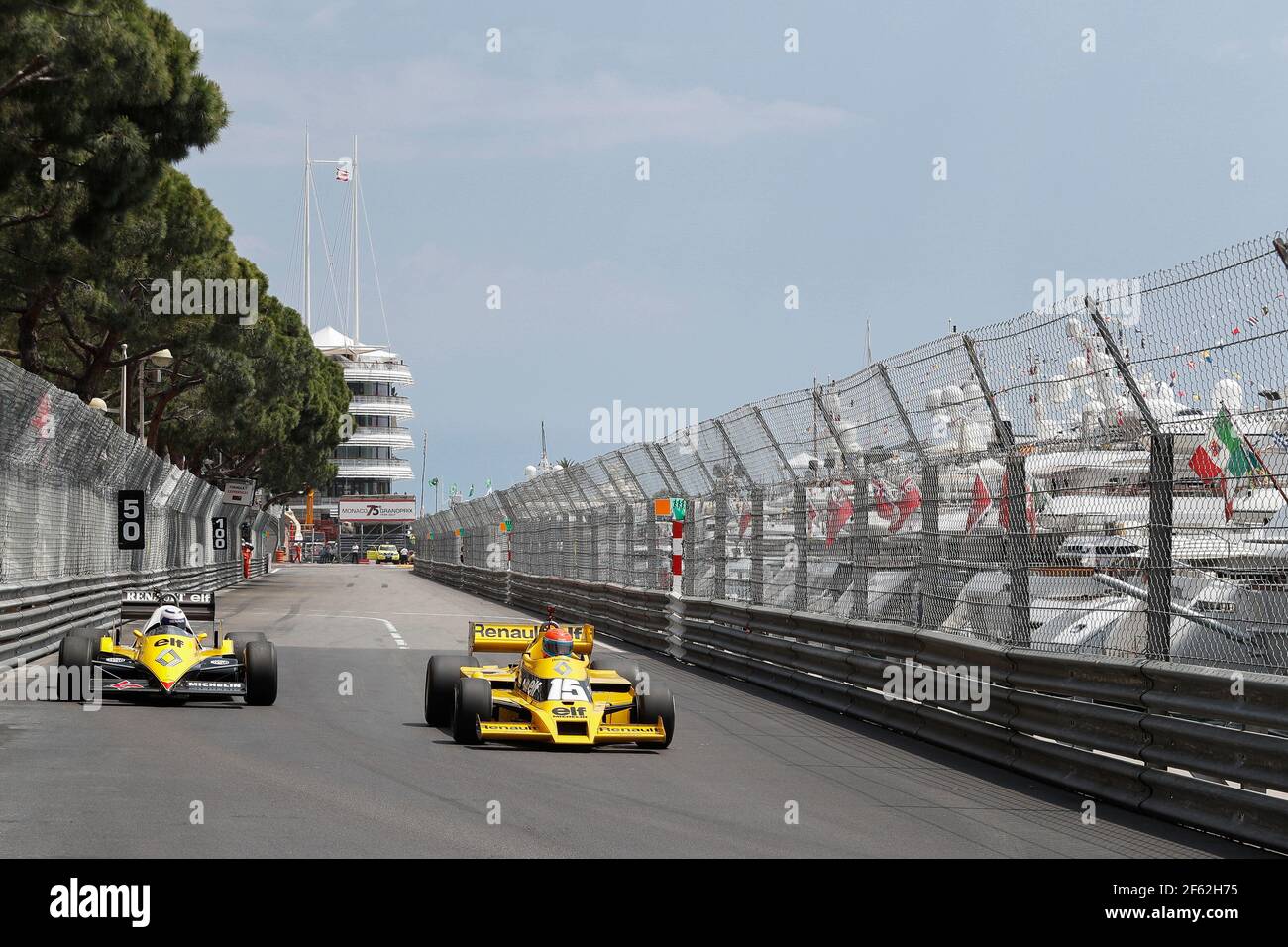 JABOUILLE Jean Pierre F1 RS01 / PROST Alain (Fra) Renault F1 RE40 Aktion während der Formel-1-Weltmeisterschaft 2017, Grand Prix von Monaco vom 24. Bis 28. Mai in Monaco - Foto Frederic Le Floc'h / DPPI Stockfoto