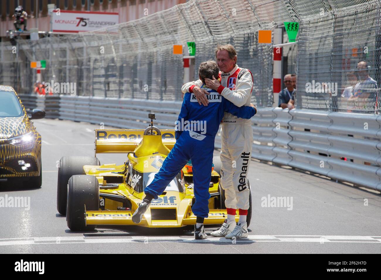 JABOUILLE Jean Pierre F1 RS01 / PROST Alain (Fra) Renault F1 RE40 Ambiente während der Formel-1-Weltmeisterschaft 2017, Grand Prix von Monaco vom 24. Bis 28. Mai in Monaco - Foto Frederic Le Floc'h / DPPI Stockfoto