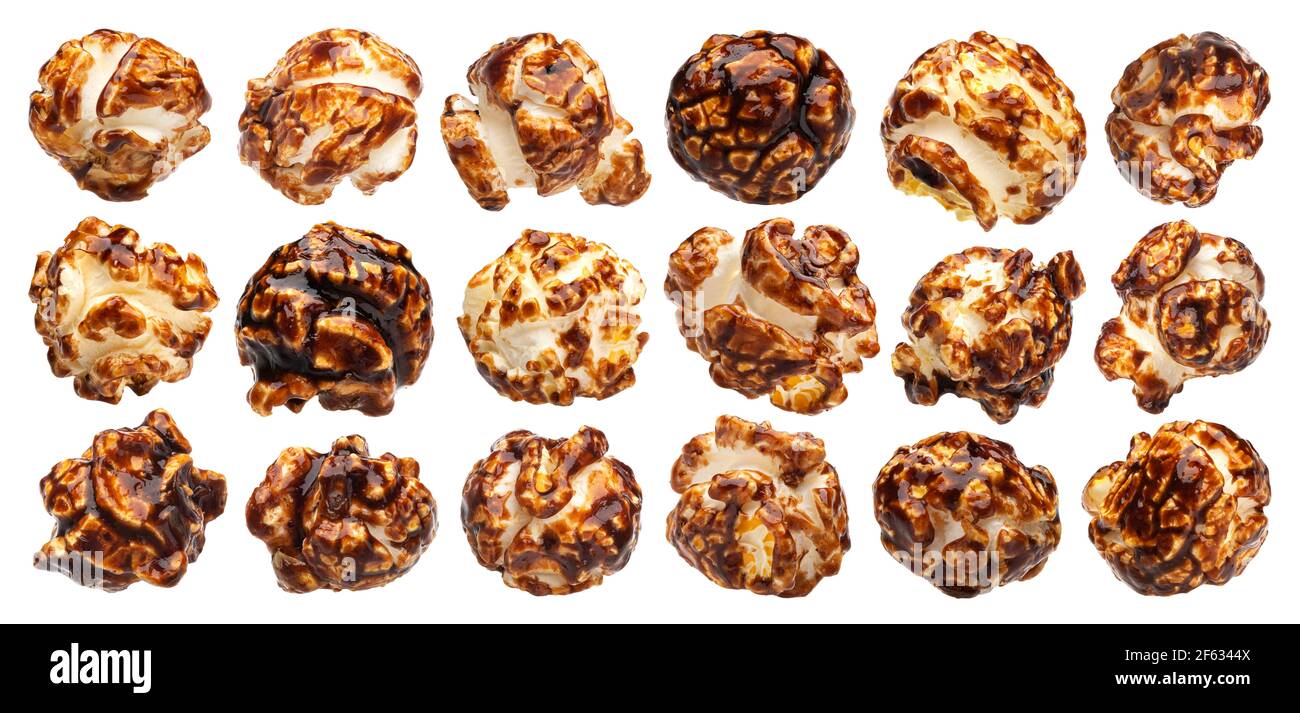 Schokoladenpopcorn isoliert auf weißem Hintergrund Stockfoto