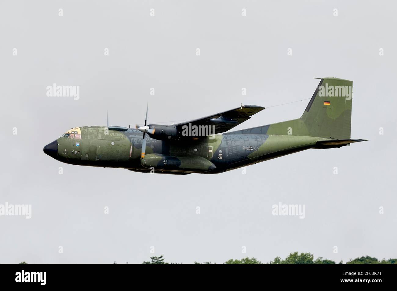 RAF Fairford, Gloucestershire, Großbritannien - Juli 16 2018: Eine deutsche Luftwaffe Transall C-160D verlässt das Royal International Air Tattoo 2018 Stockfoto