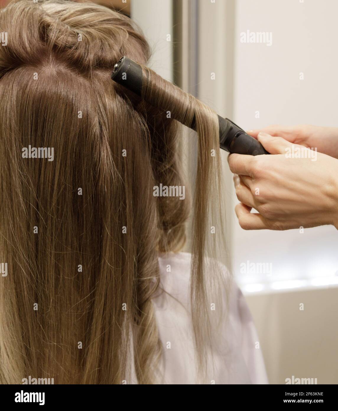 haar dauerwelle stockfotos und bilder kaufen alamy