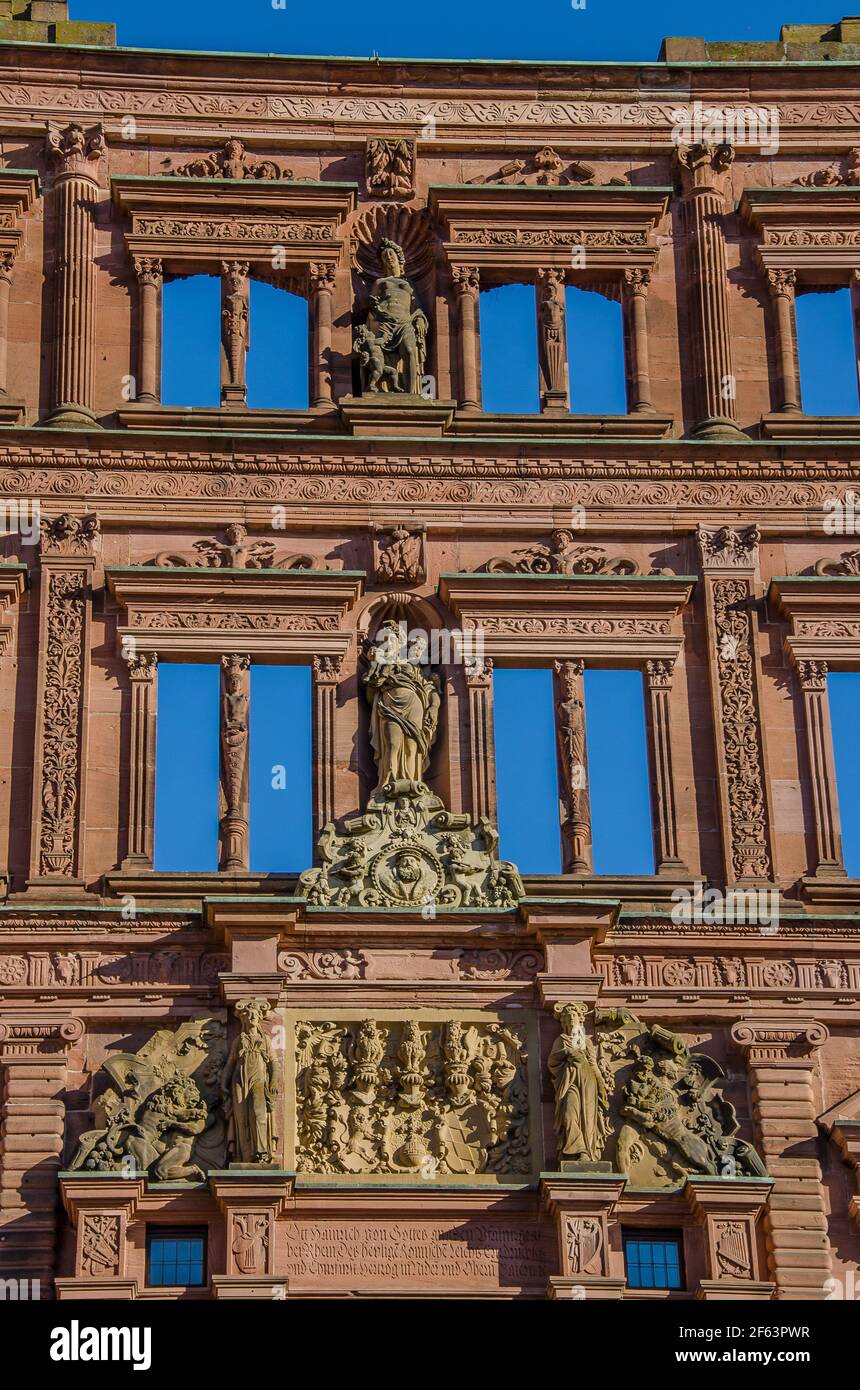 Heidelberg ist eine Universitätsstadt im Bundesland Baden-Württemberg und liegt am Neckar im Südwesten Deutschlands. Stockfoto