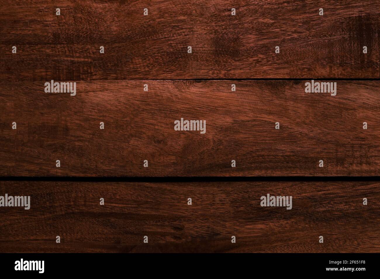 Holzdiele Wandstruktur hochwertiger Hintergrund aus dunklem Naturholz im Grunge-Stil. Kopieren Sie Platz für Ihr Design oder Ihren Text. Horizontale Kompositio Stockfoto