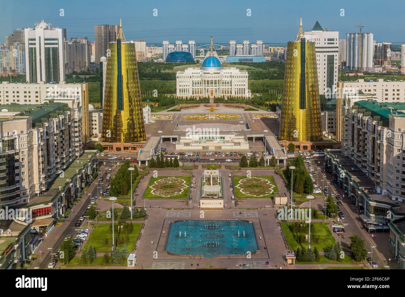 Gebäude im modernen Teil von Astana (heute nur Sultan), Kasachstan Stockfoto