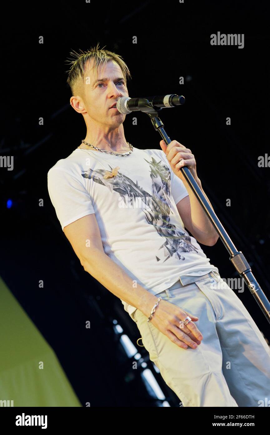 Kajagoogoo singt live beim Midlands Festival 2010 Stockfoto