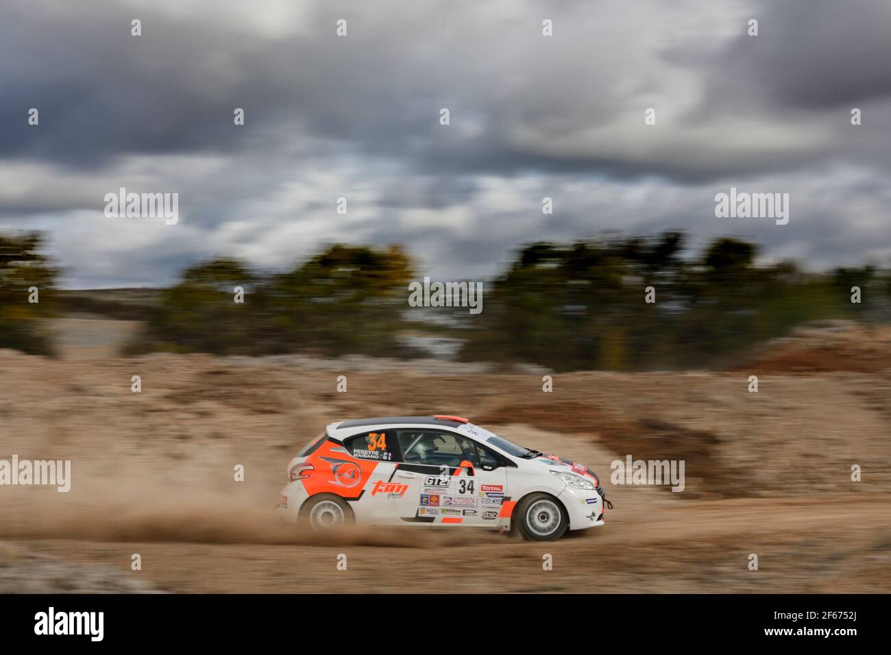 34 MAISANO Brandon PEBEYRE Pierre 208 VTI R R2 ,Aktion während der Rallye Frankreich 2017, Rallye Terre des Cardabelles vom 6. Bis 8. Oktober in Millau, Frankreich. Foto Frederic Le Floc'h / DPPI Stockfoto