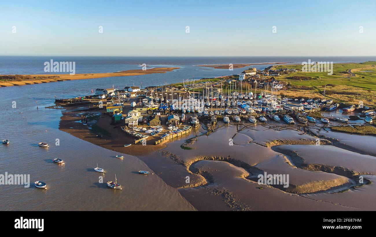 Luftaufnahme der Marina bei Felixstowe Ferry in Suffolk, Großbritannien Stockfoto