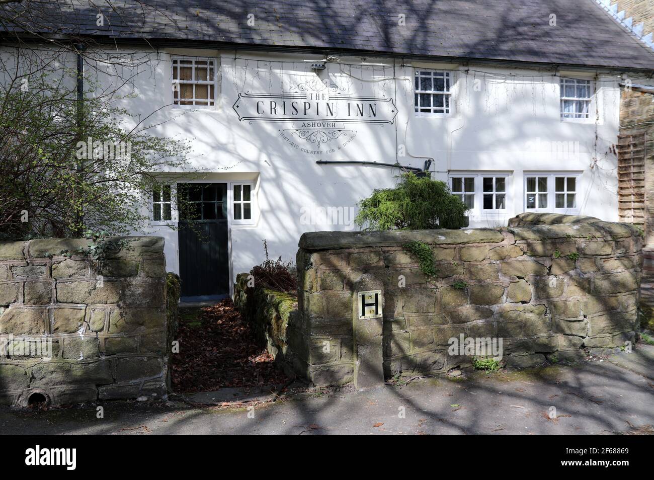 Das Crispin Inn in Ashover in Derbyshire Stockfoto