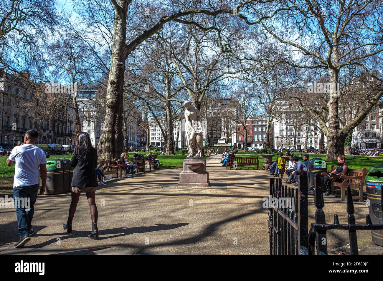 Berkeley Square, Mayfair, London W1J, England, Großbritannien. Stockfoto