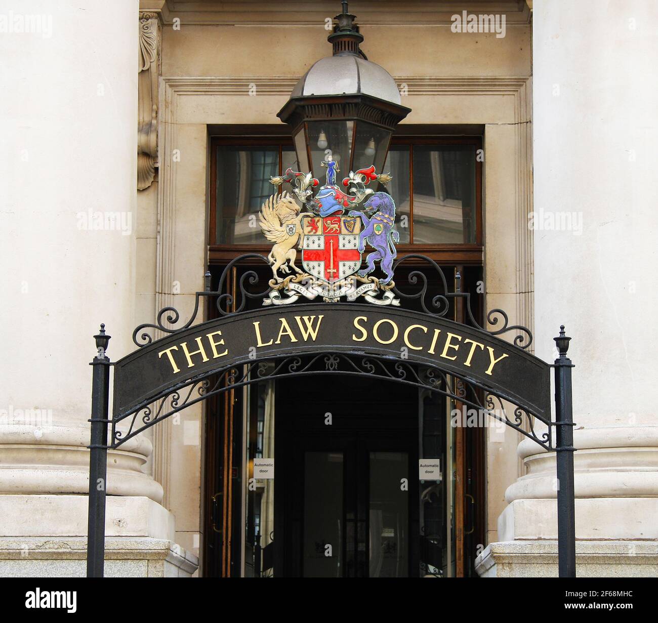 Eintritt in die Law Society of England and Wales, die unabhängige Berufsvereinigung von Rechtsanwälten in England und Wales Stockfoto