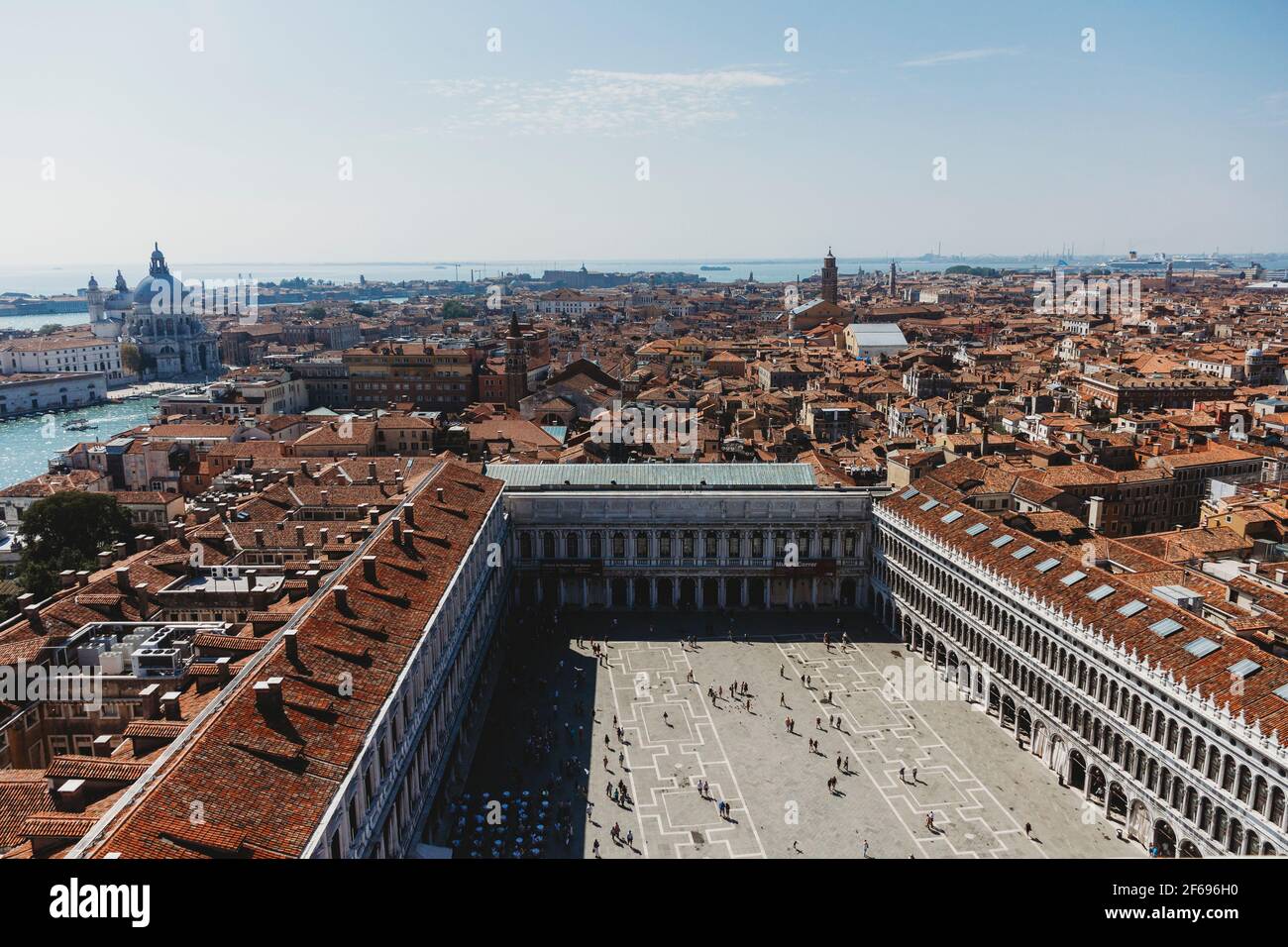 Markusplatz Piazza San Marco von oben gegen Blau Himmel Stockfoto
