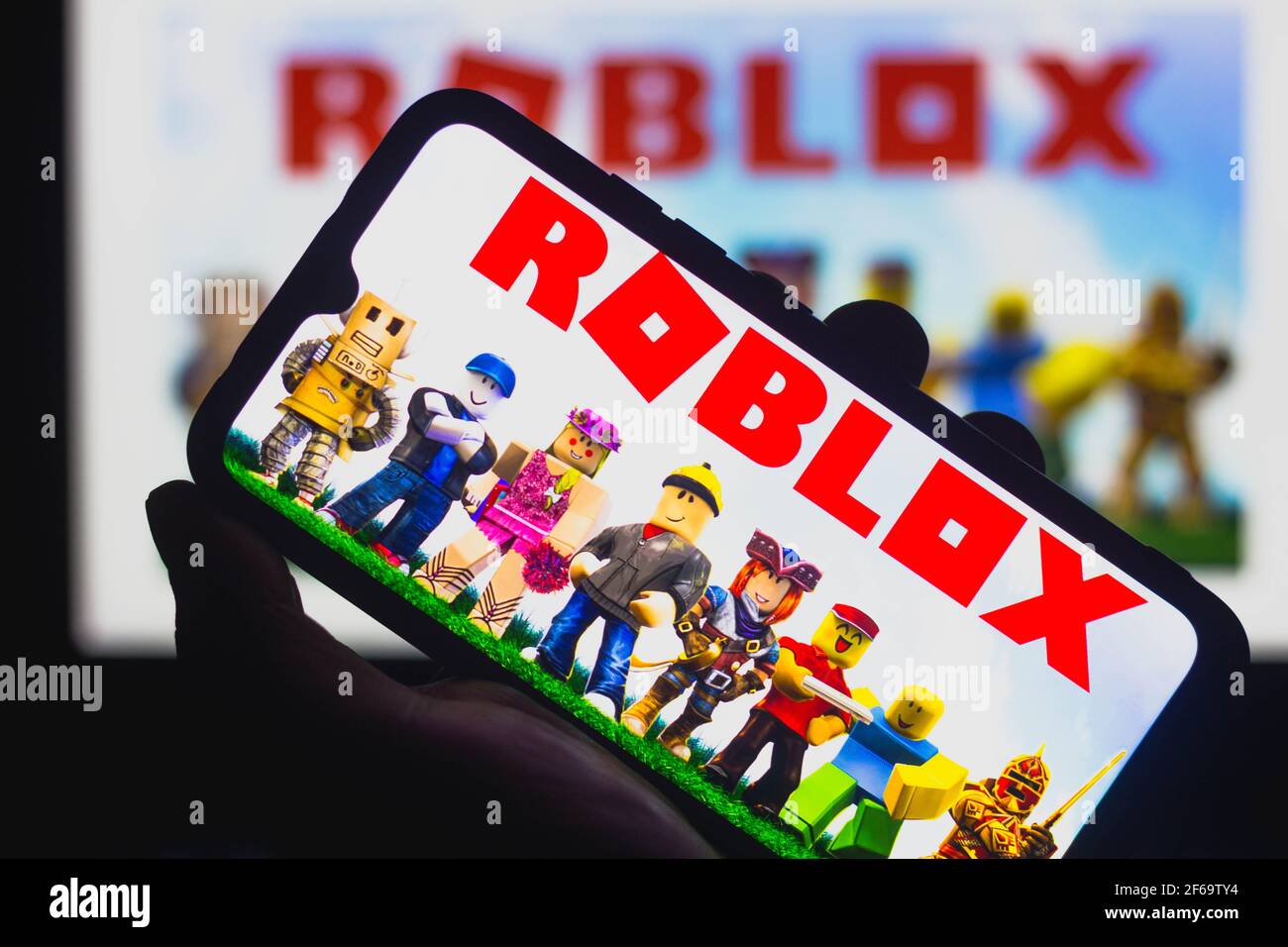 Brasilien. März 2021, 25th. In diesem Foto Illustration Roblox Logo auf einem Smartphone angezeigt. Roblox ist ein Multiplayer-Online-Spiel und Videospiel Kreation System. Kredit: Rafael Henrique/SOPA Images/ZUMA Wire/Alamy Live Nachrichten Stockfoto