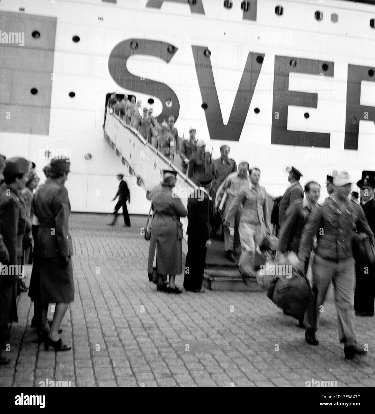 Kriegsgefangener deutscher Gefangener in Göteborg. Boot mit Text Schweden ... Stockfoto