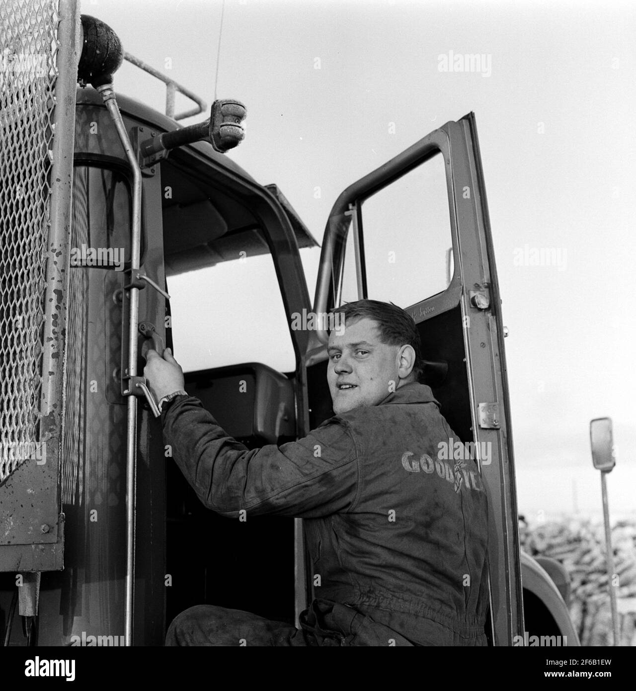 Massaved Transport Ridges-Sundsvall, SUC. Fahrer Rolf Thuresson aus Vigge in Mount Municipality, Jämtland County Stockfoto