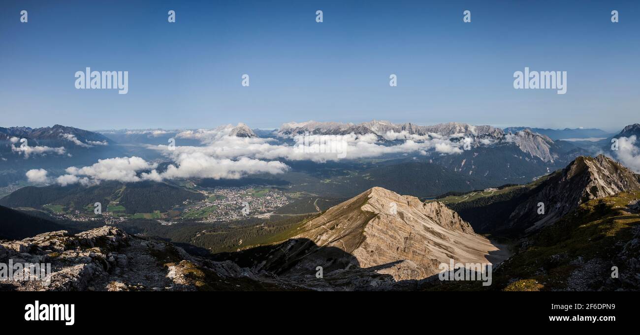 Panoramablick vom Reither Spitze Berg in Tirol, Österreich Stockfoto