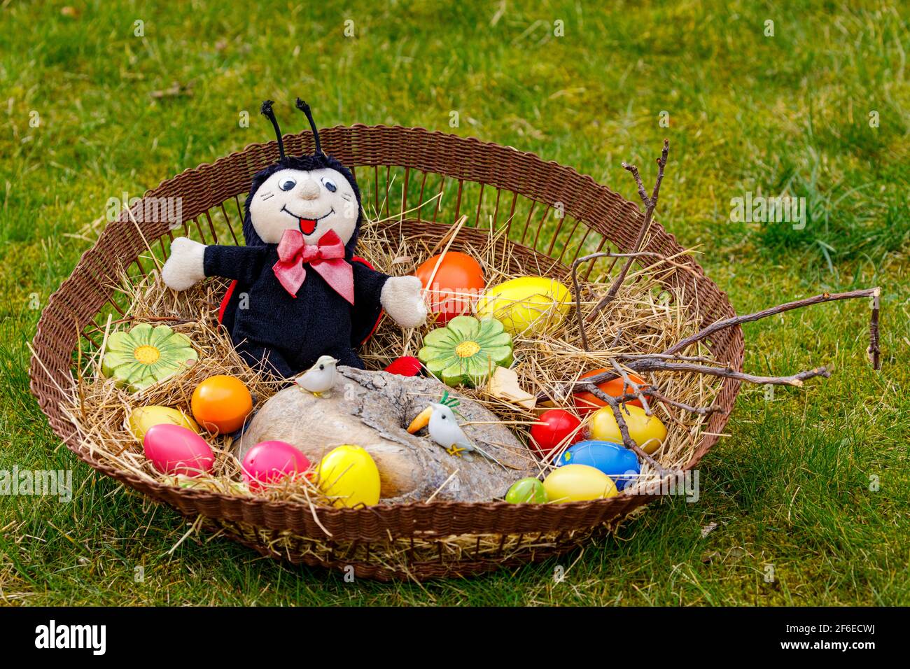 Ente beim traditionellen osterhasen von Herleshausen in Hessen Stockfoto