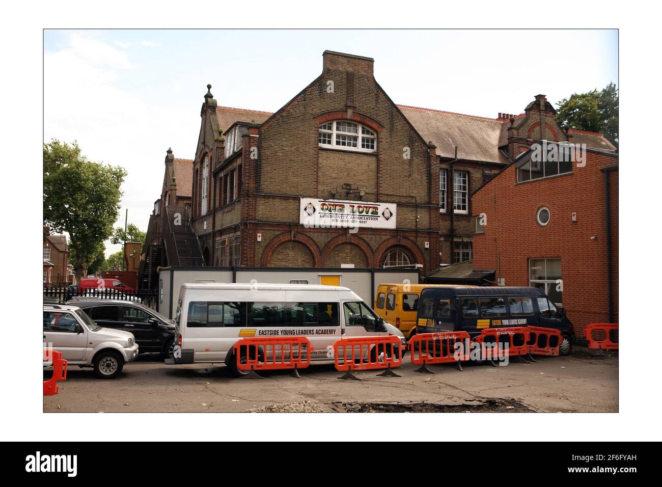 Eastside Young Leaders Academy at the One Love Community Association in Bishops Ave. Plastow, East London Foto von David Sandison The Independent Stockfoto