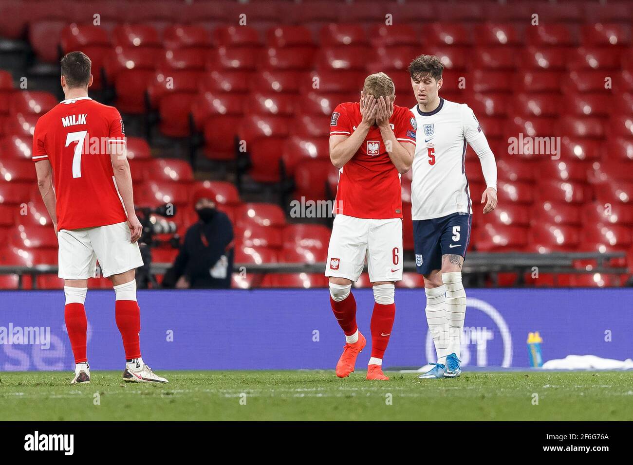 London, Großbritannien. März 2021, 31st. Rafal Augustyniak aus Polen sieht aus, nachdem er eine späte Chance während des FIFA World Cup 2022 Qualifying Group I-Spiels zwischen England und Polen am 31st 2021. März im Wembley-Stadion in London, England, verpasst hat. (Foto von Daniel Chesterton/phcimages.com) Quelle: PHC Images/Alamy Live News Stockfoto