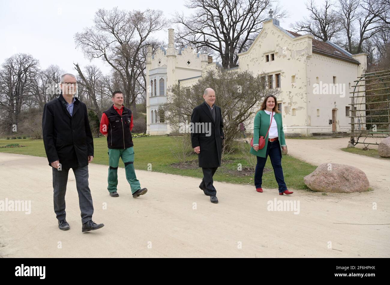 Potsdam, Deutschland. April 2021. Christoph Martin Vogtherr (lr