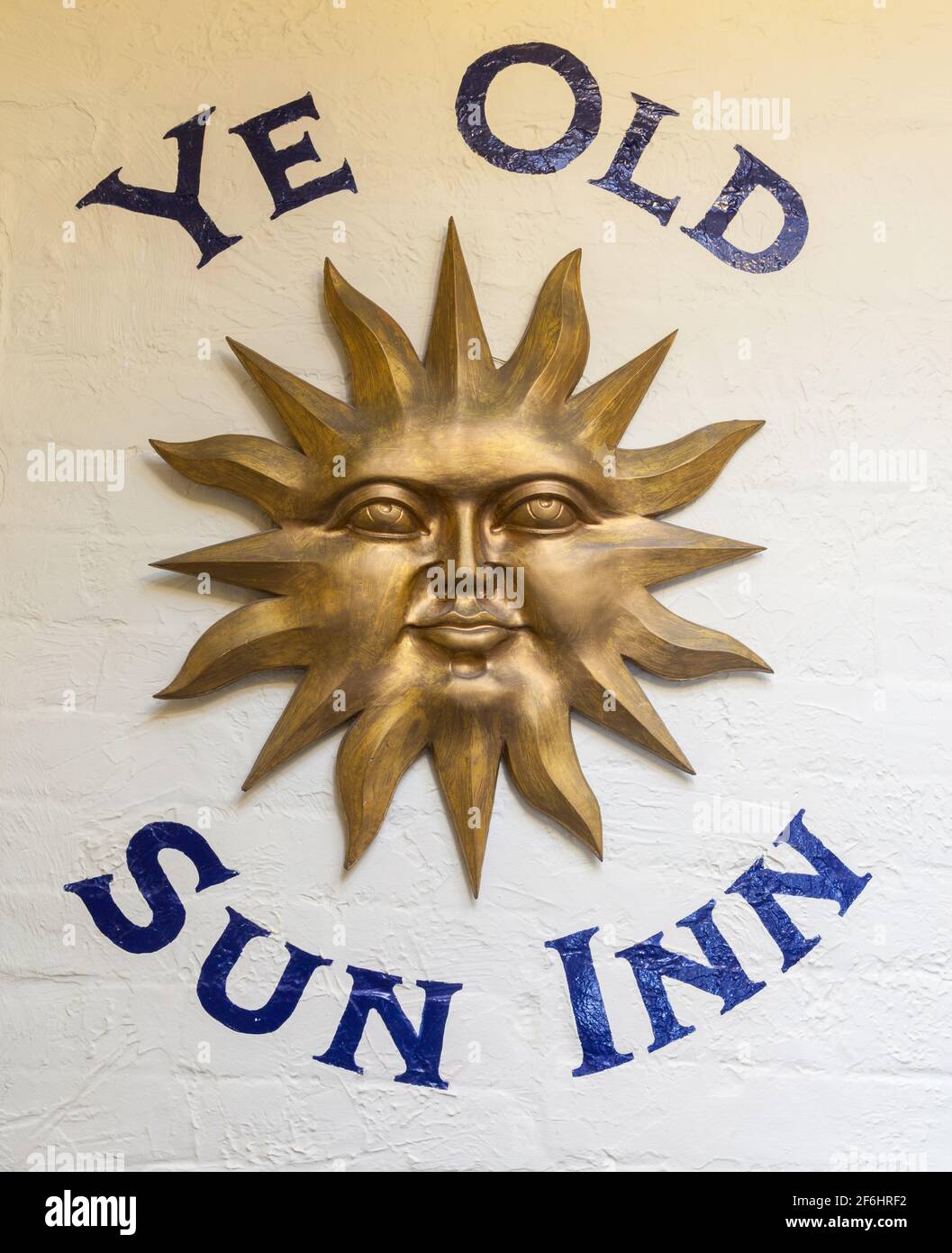 Schild im Ye Old Sun Inn, einem traditionellen Dorfpub in Colton in der Nähe von Tadcaster, North Yorkshire Stockfoto