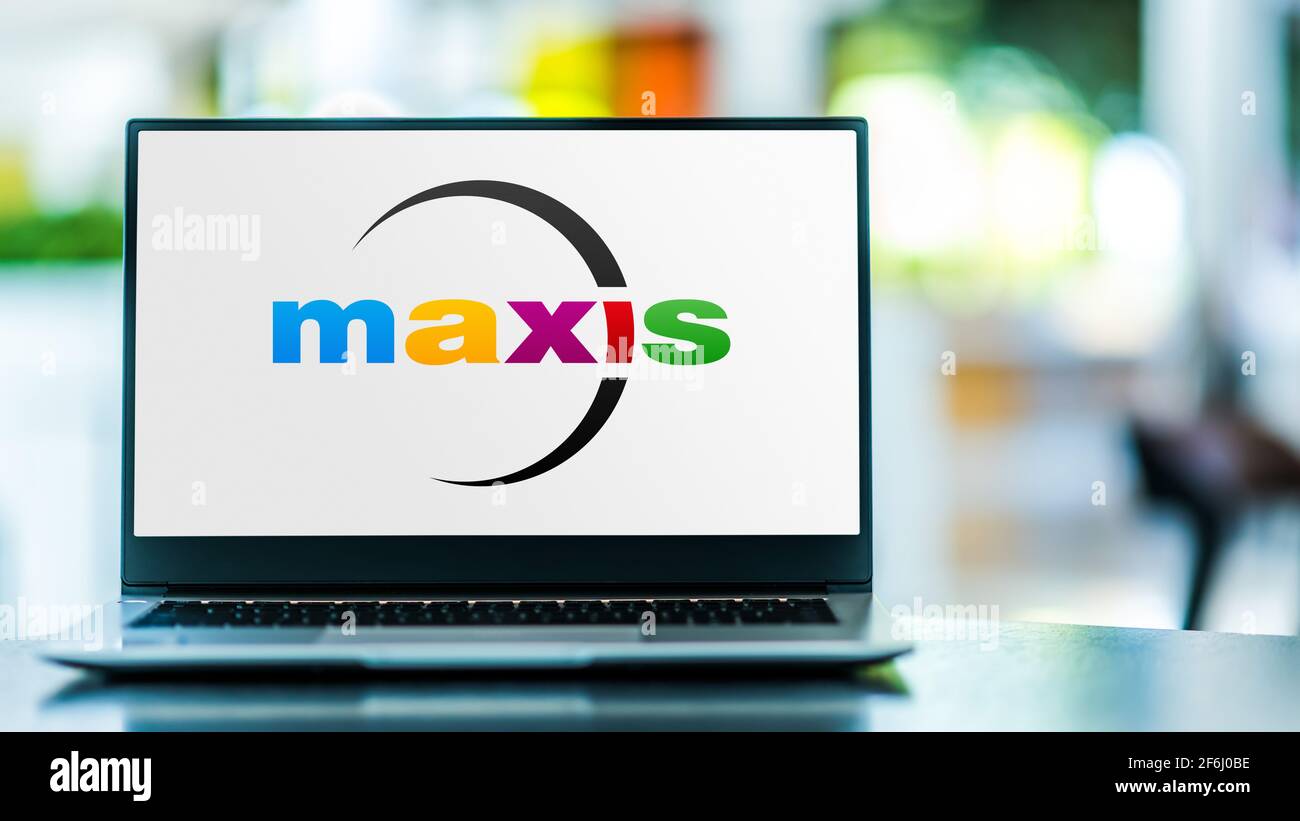 POZNAN, POL – 15. MÄRZ 2021: Laptop-Computer mit Logo von Maxis, einem amerikanischen Videospiel-Entwickler und einer Abteilung für Electronic Arts (EA) Stockfoto