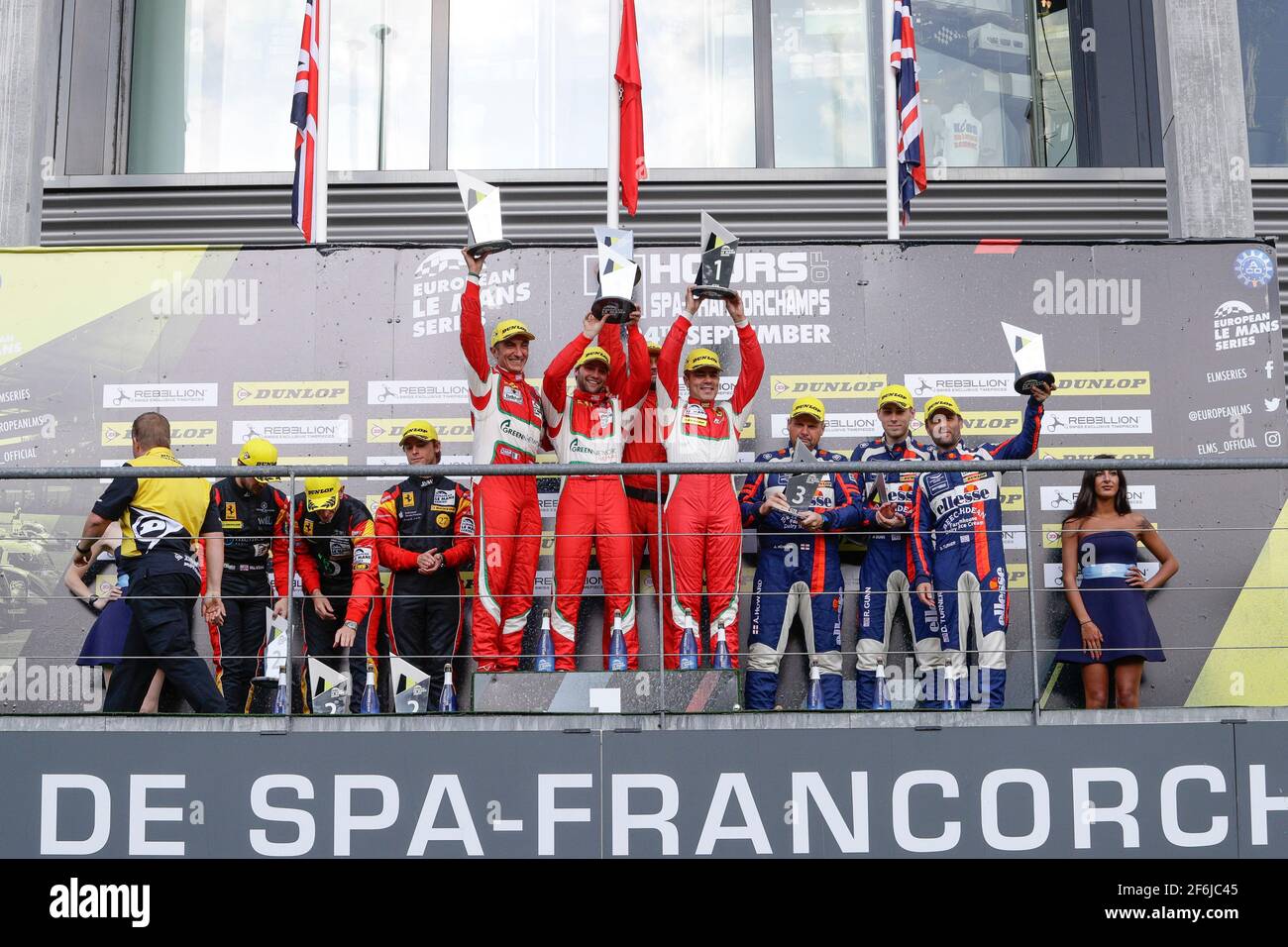 Podium Ambiance GT 51 MASTRONARDI Rino (ita), RODA Giorgio (ita), BERTOLINI Andrea (ita), Ferrari F488 GTE Team Spirit of Race, 66 SMITH Robert (gbr), STEVENS William (gbr), FANNIN Jody (gbr), Ferrari F458 Italia Team JMW Motorsport, 99 HOWARD TURNER Andrew (gbr), GUNN Ross (gbr), Darren (gbr) Aston Martin V8 Vantage Team Beechdean AMR, während der ELMS European Le Mans Series 2017 in Spa Francorchamps, Belgien, 22. Bis 24. September - Foto Frederic Le Floc'h / DPPI Stockfoto