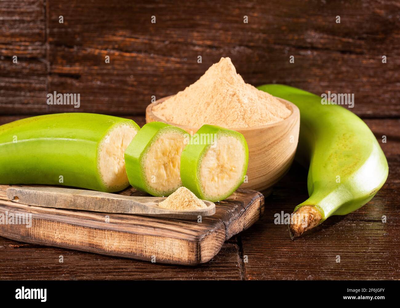 Grünes Kochbananen-Mehl - Musa paradisiaca Stockfoto