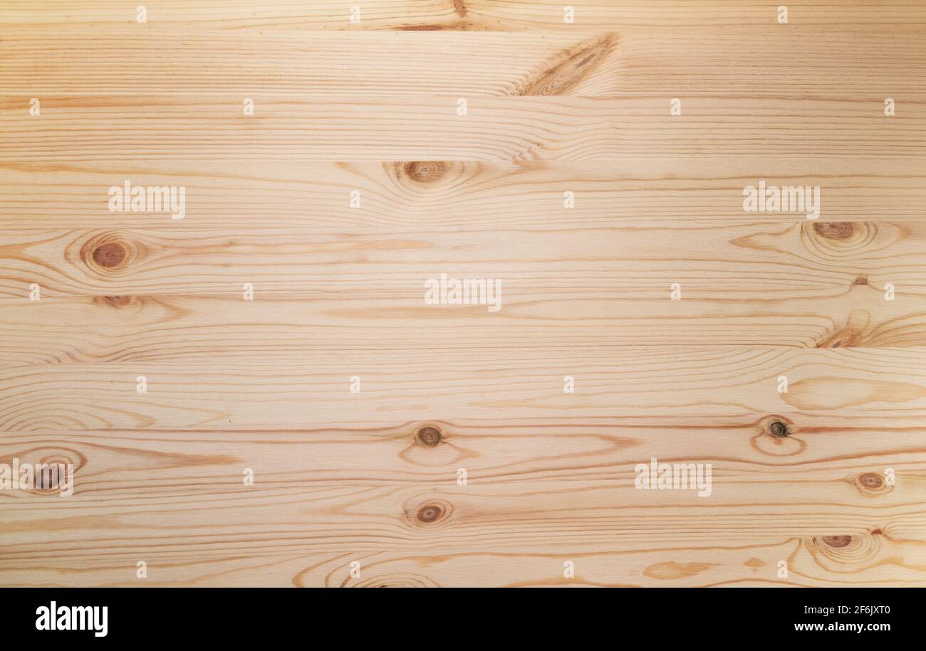Neue Naturholzplatte für die Möbelproduktion. Flache Fototextur im Hintergrund, Nahaufnahme Stockfoto